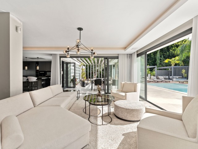Villa avec 4 Chambres  à Las Brisas