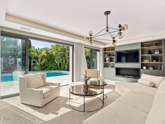 Villa avec 4 Chambres  à Las Brisas