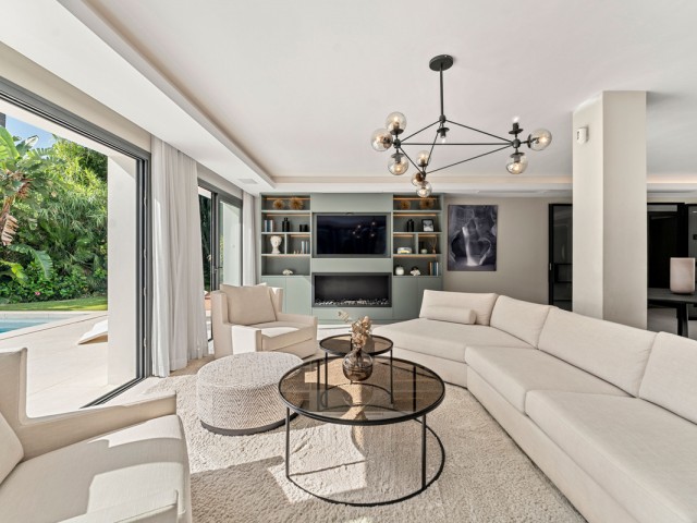 Villa avec 4 Chambres  à Las Brisas