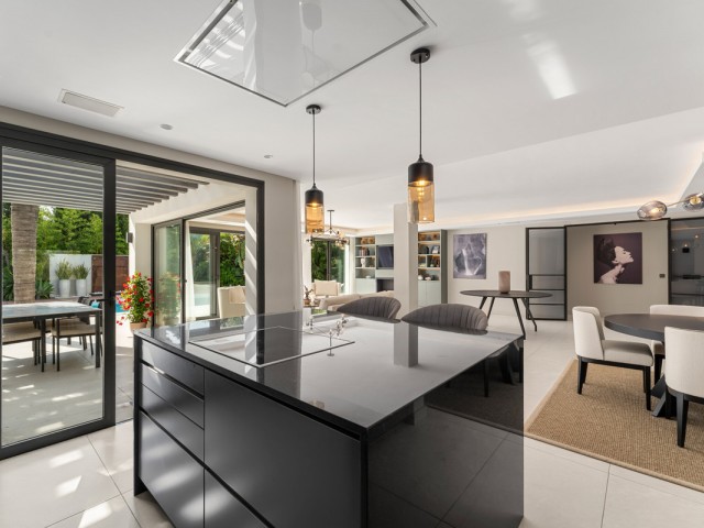 Villa avec 4 Chambres  à Las Brisas