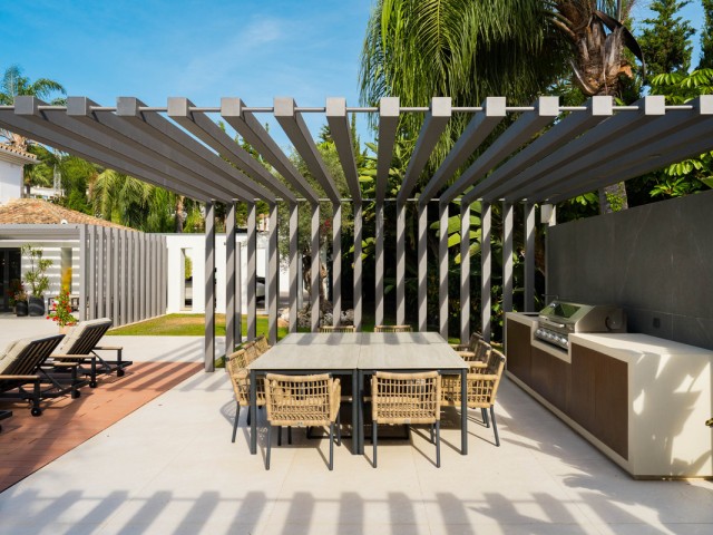 Villa avec 4 Chambres  à Las Brisas