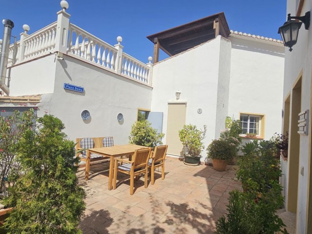 Villa, Valtocado, R5439583
