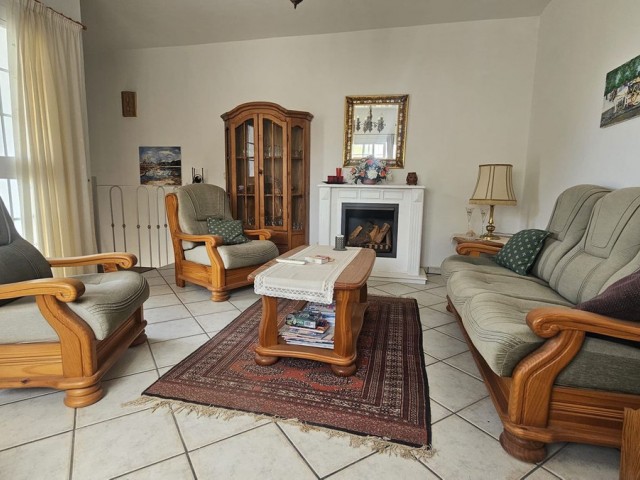 3 Schlafzimmer Villa in Valtocado
