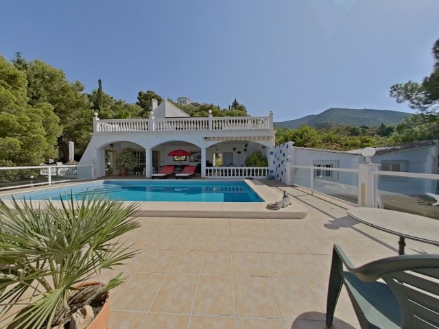 Villa avec 3 Chambres  à Valtocado
