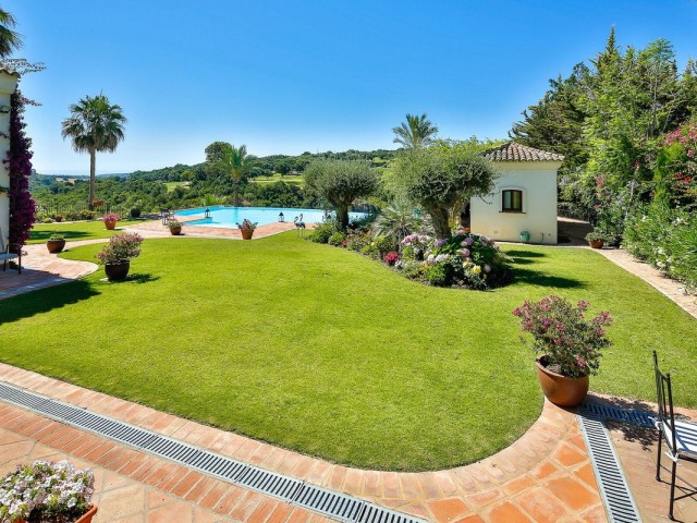 7 Makuuhuoneen Huvila Sotogrande Alto