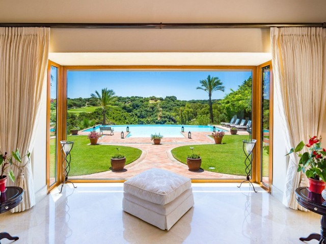 7 Makuuhuoneen Huvila Sotogrande Alto