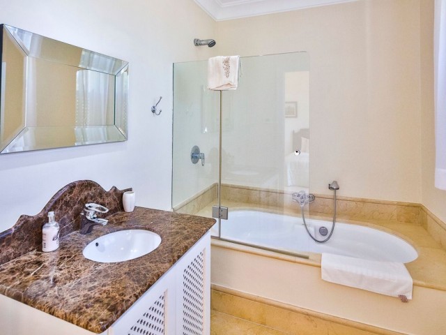 7 Makuuhuoneen Huvila Sotogrande Alto