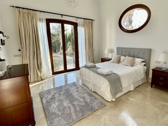 7 Makuuhuoneen Huvila Sotogrande Alto