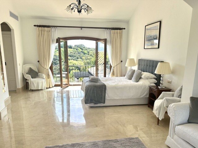 7 Makuuhuoneen Huvila Sotogrande Alto