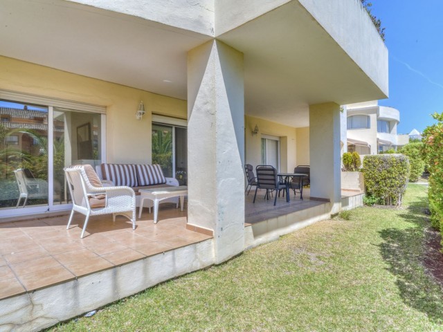 Huoneisto, Bahía de Marbella, R5444026