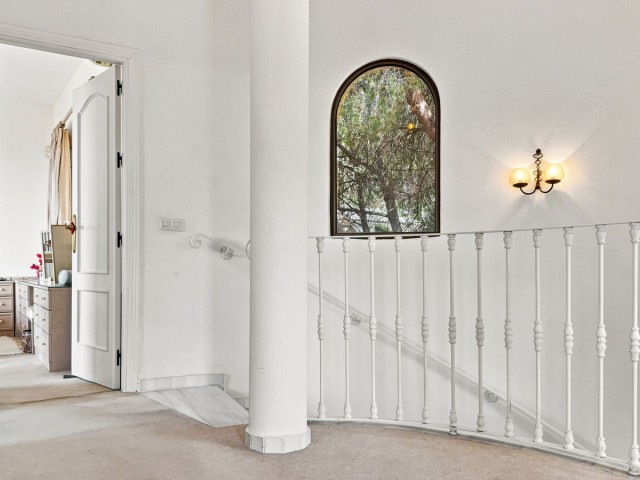 4 Schlafzimmer Villa in Valtocado