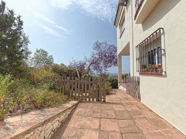 4 Schlafzimmer Villa in Valtocado