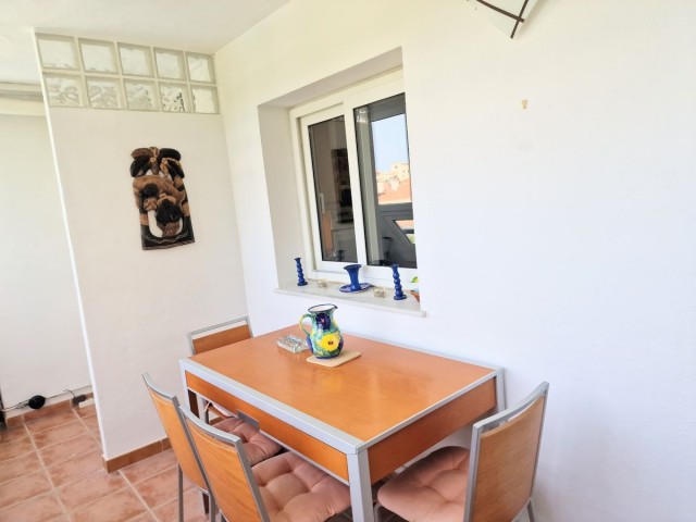 4 Bedrooms Apartment in La Carihuela