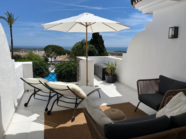 Apartment, El Paraiso, R5444932