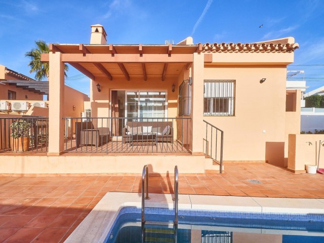 Villa, El Faro, R5251855
