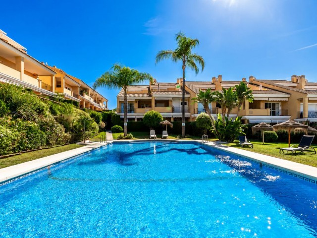 Huoneisto, Costabella, R5445199
