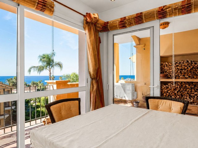 Huoneisto, Costabella, R5445199