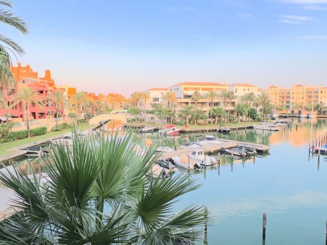 Appartement, Sotogrande Marina, R5445223