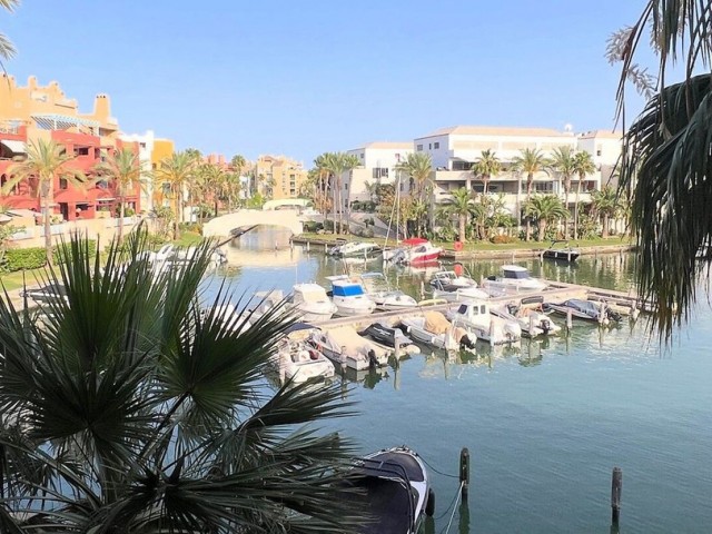 Appartement, Sotogrande Marina, R5445223