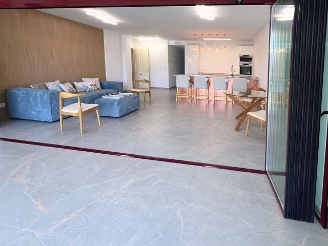 Appartement, Sotogrande Marina, R5445223