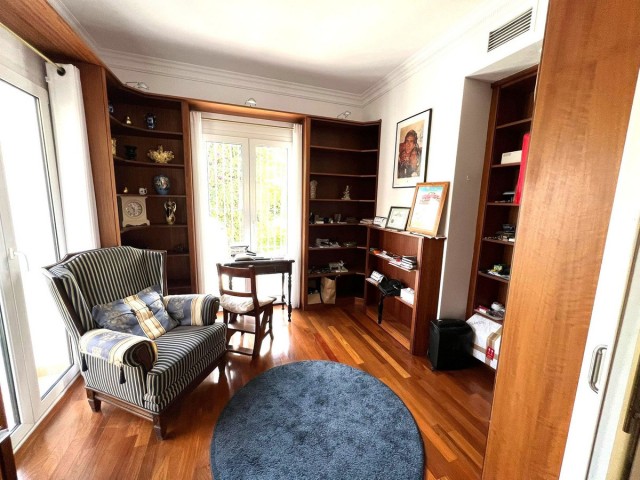 Villa avec 6 Chambres  à Sierrezuela