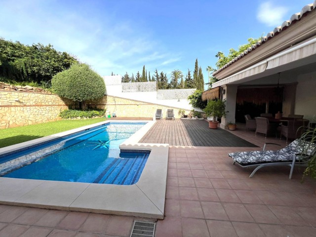 Villa avec 6 Chambres  à Sierrezuela