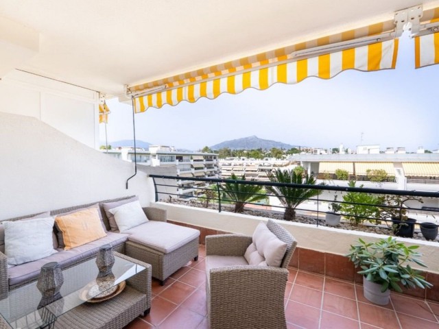 Kattohuoneisto, Guadalmina Alta, R5447209
