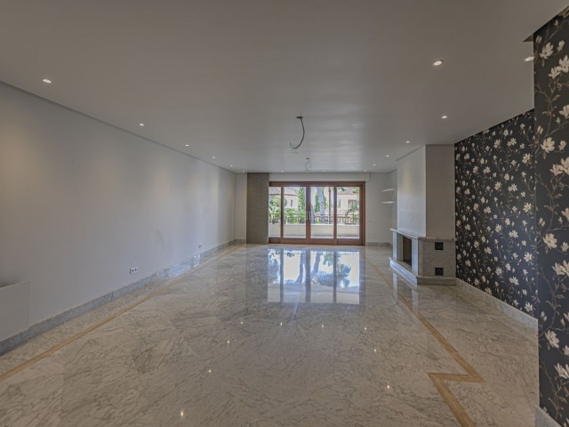 Apartment, Los Monteros, R5447302