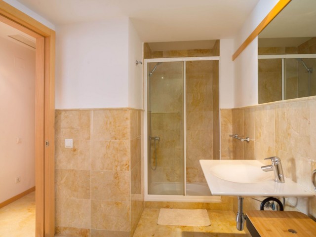 Appartement avec 3 Chambres  à Altos de los Monteros