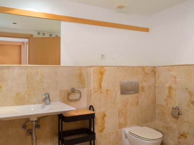 Appartement avec 3 Chambres  à Altos de los Monteros