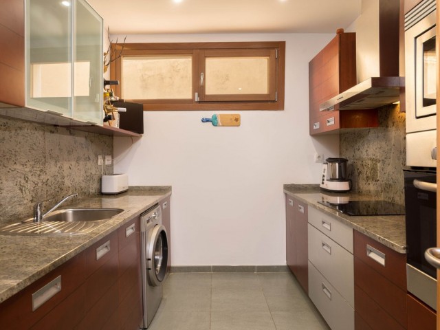 Appartement avec 3 Chambres  à Altos de los Monteros