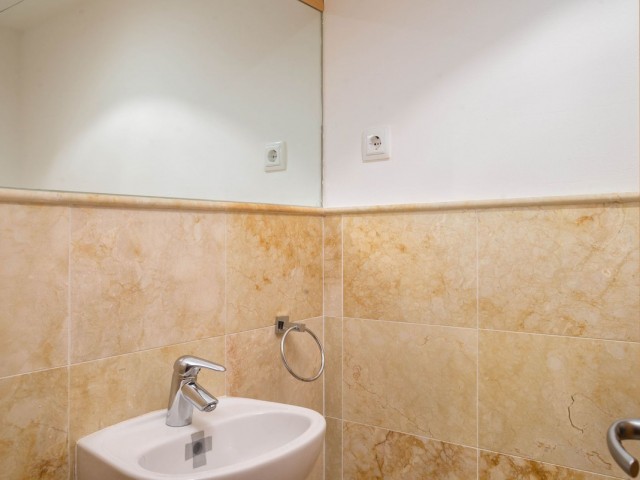 Appartement avec 3 Chambres  à Altos de los Monteros
