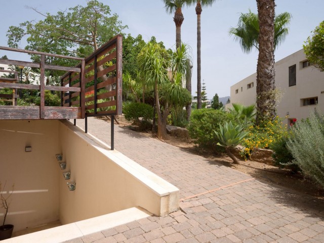 Appartement avec 3 Chambres  à Altos de los Monteros