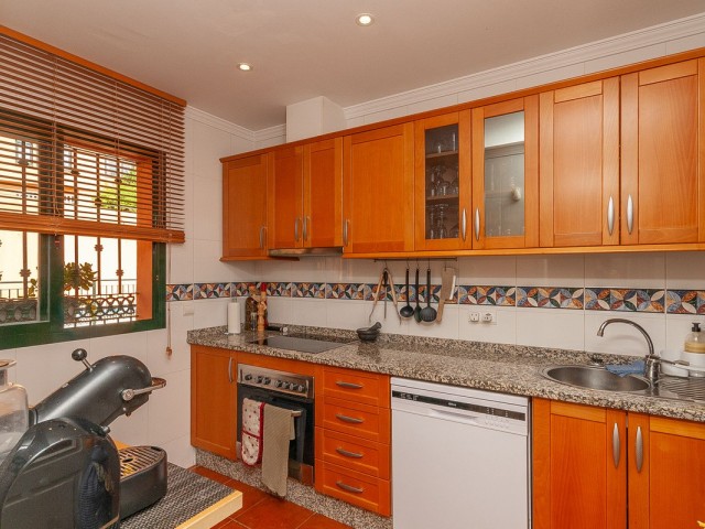 Apartment, Elviria, R5441302