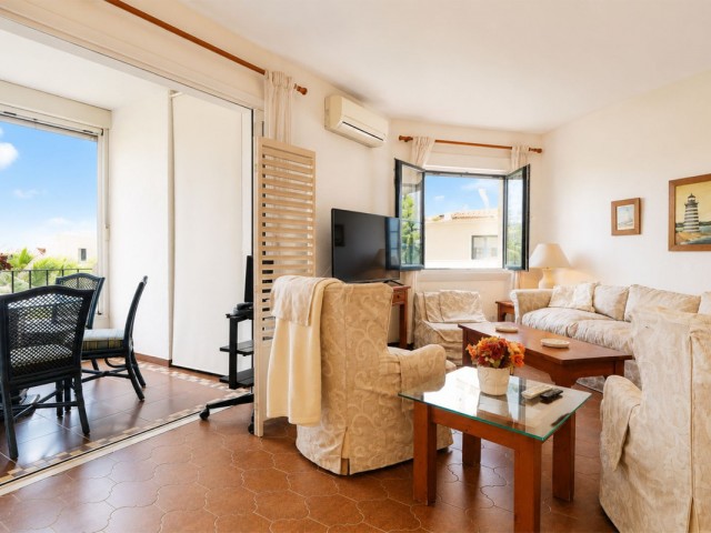 Apartment, Puerto de Cabopino, R5449912