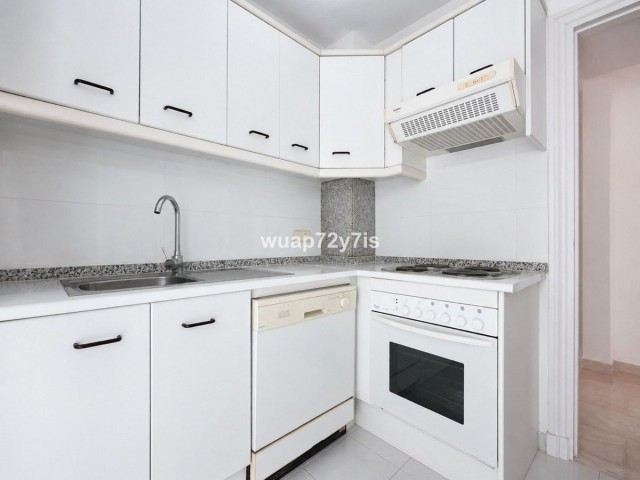 2 Bedrooms Townhouse in El Paraiso
