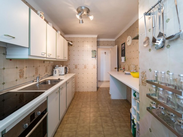 Penthouse avec 4 Chambres  à Torremolinos Centro