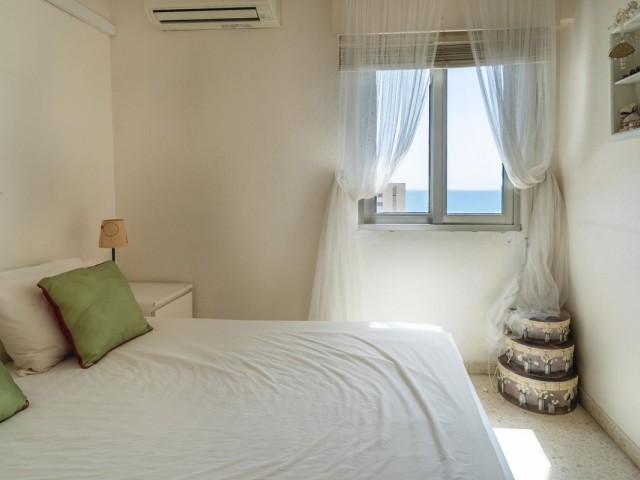 Penthouse avec 4 Chambres  à Torremolinos Centro
