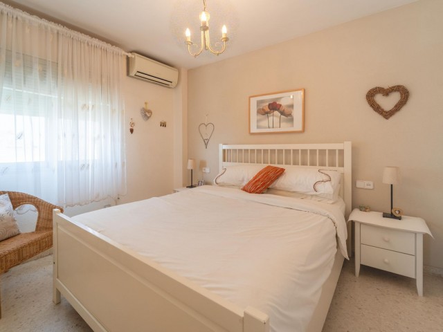Penthouse avec 4 Chambres  à Torremolinos Centro