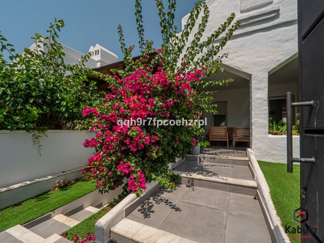 4 Slaapkamer Rijtjeshuis in Reserva de Marbella