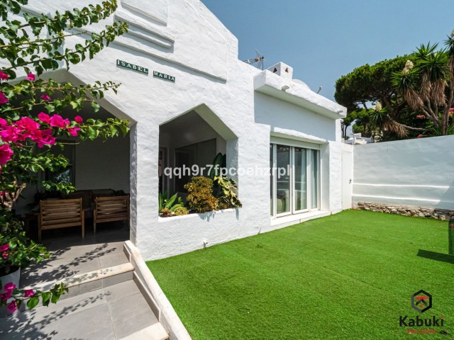 4 Slaapkamer Rijtjeshuis in Reserva de Marbella
