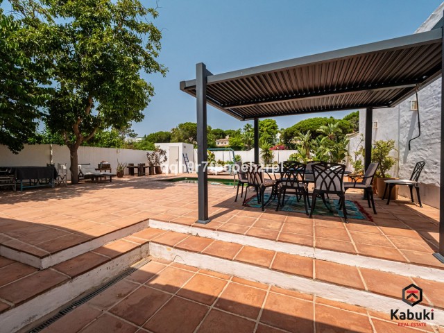 4 Slaapkamer Rijtjeshuis in Reserva de Marbella
