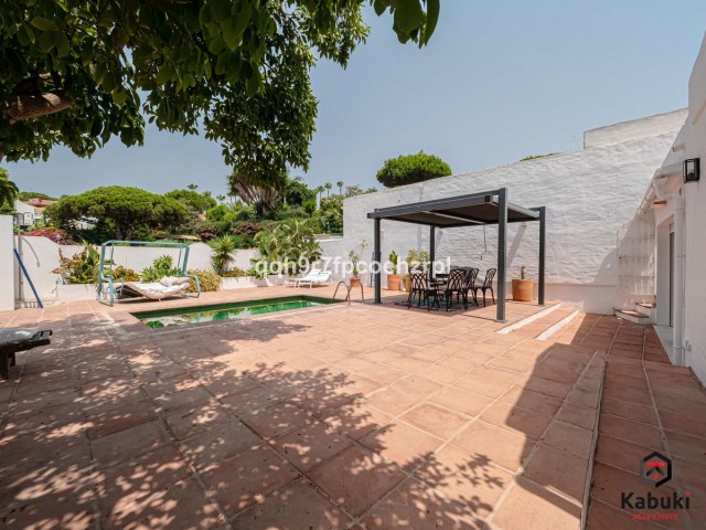4 Slaapkamer Rijtjeshuis in Reserva de Marbella