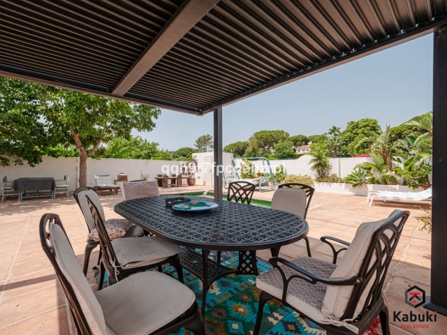 4 Slaapkamer Rijtjeshuis in Reserva de Marbella