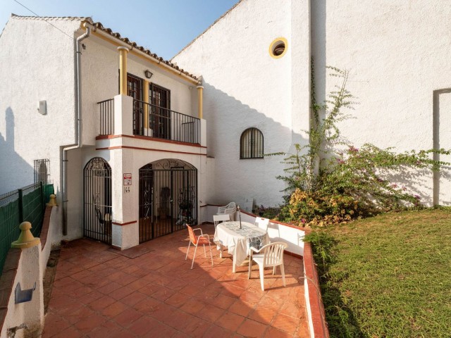 Townhouse, Elviria, R5450422