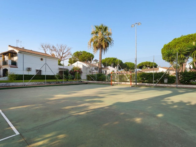 2 Bedrooms Townhouse in Elviria