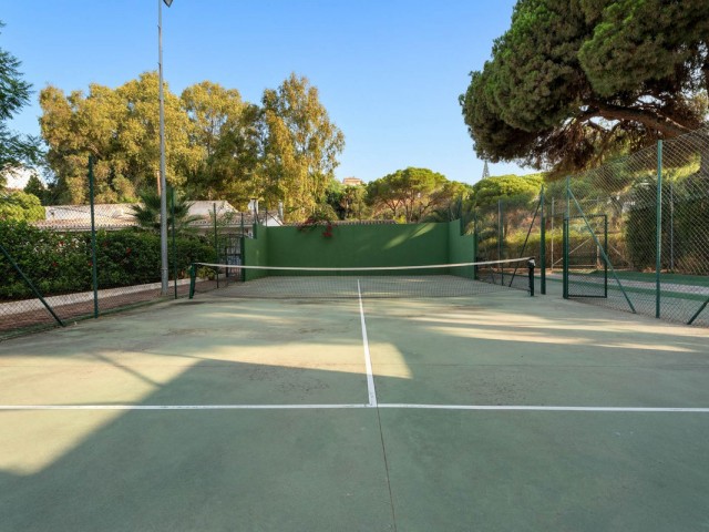 2 Bedrooms Townhouse in Elviria