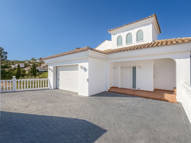Huvila, Cerros del Aguila, R4976032