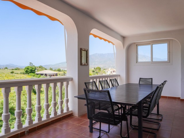 4 Schlafzimmer Villa in Cerros del Aguila