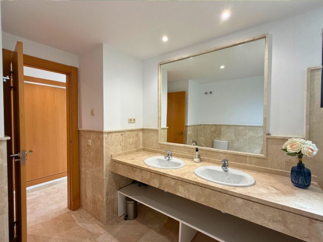 3 Schlafzimmer Apartment in Casares Playa